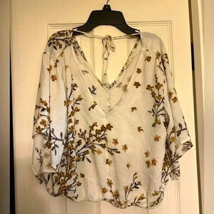 Love stitch size S flower blouse